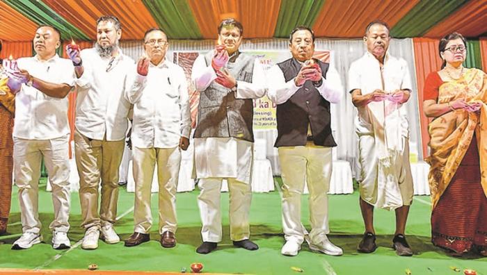 DoNER Minister reviews projects