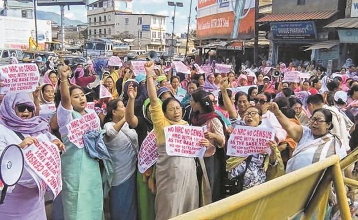 Bid to march to CM's bungalow foiled