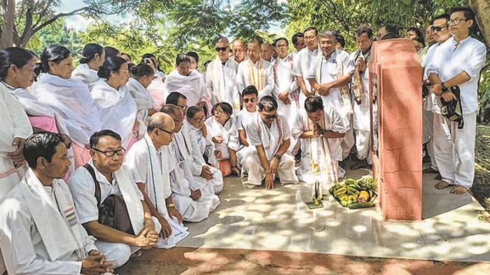 UCM holds Langban ritual for 18 martyrs