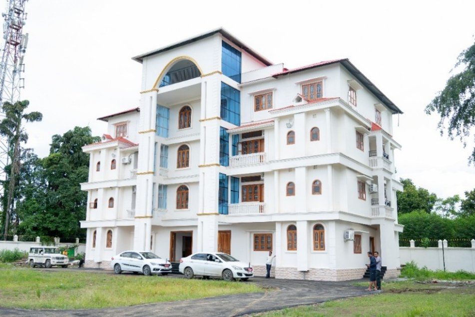 Hill (Tribal) Chief Guest House, Palace Compound,  Imphal East :: September 05 2026